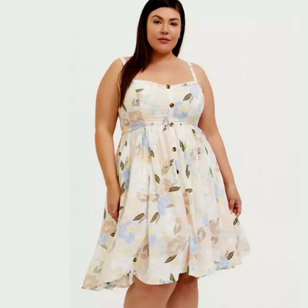 TORRID Light Pink Floral Challis Button Hi-Lo Dress